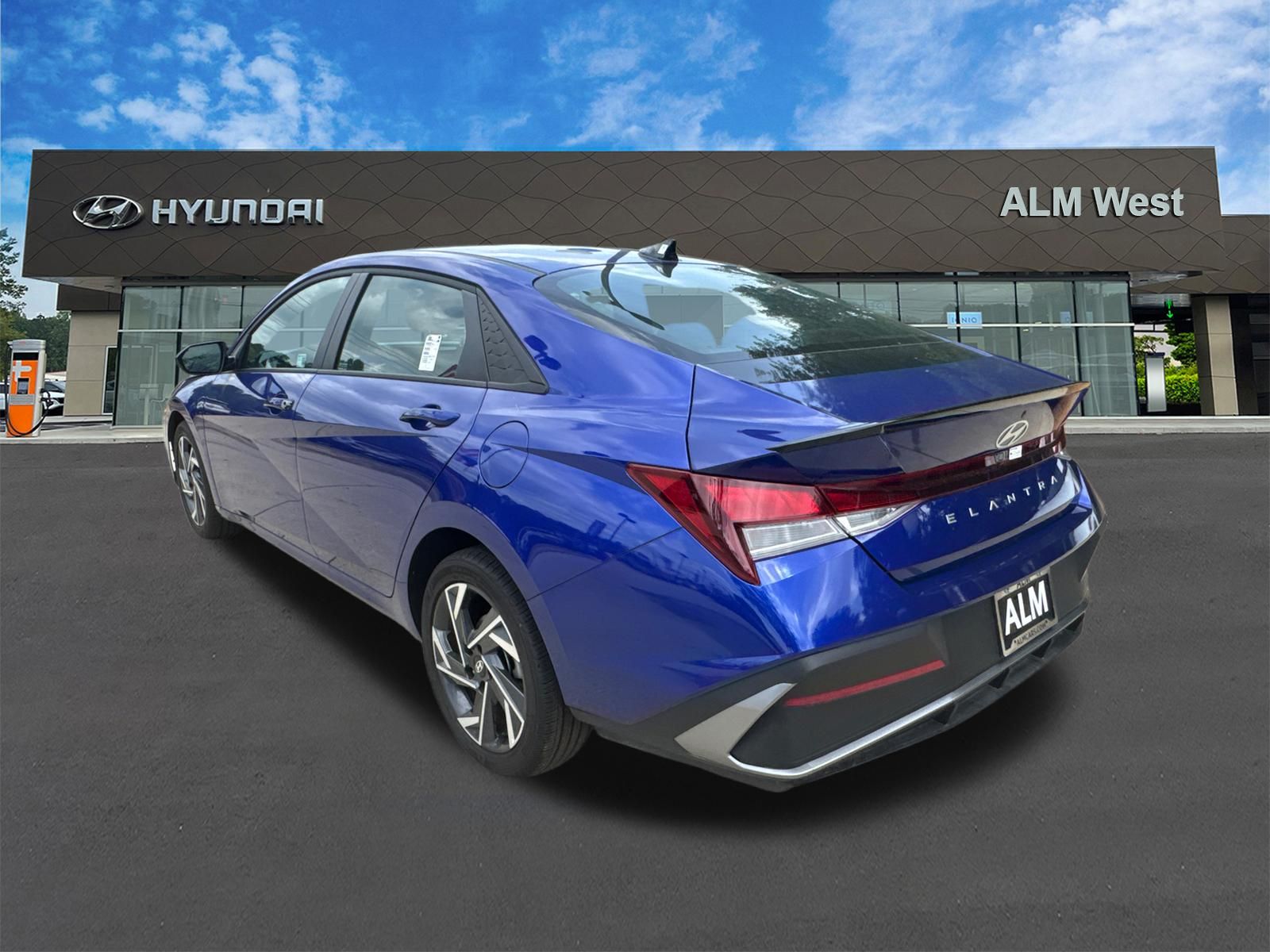 Certified Used 2025 Blue Hyundai SEL Sport image 7