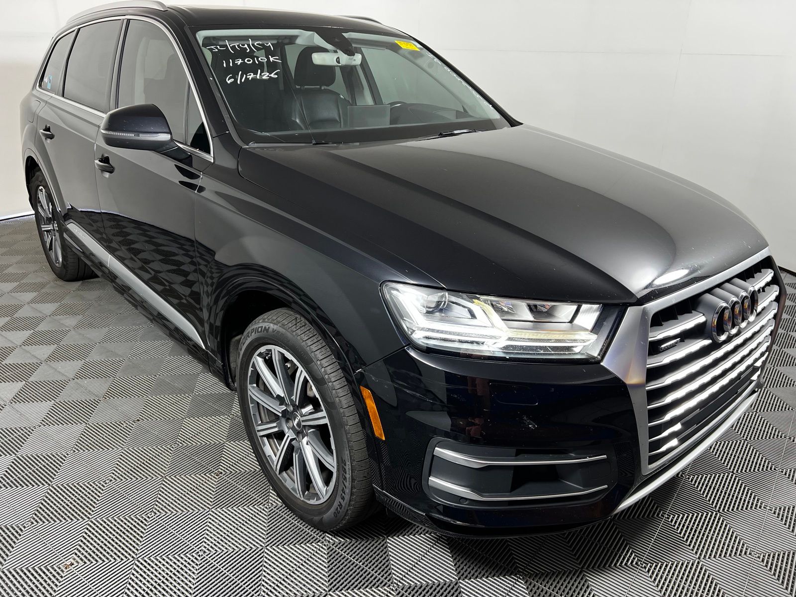 Thumbnail: 2017 Audi Q7 - 3