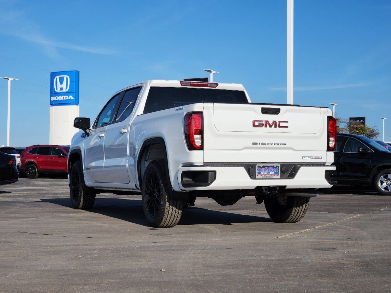 2025 GMC Sierra 1500 Elevation 4