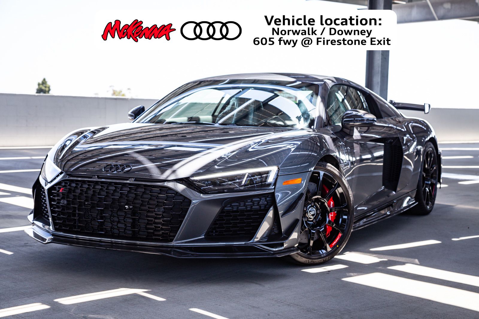 Daytona Gray Pearl Effect 2023 Audi R8 Coupe Rear-Wheel Drive 7-Speed Automatic