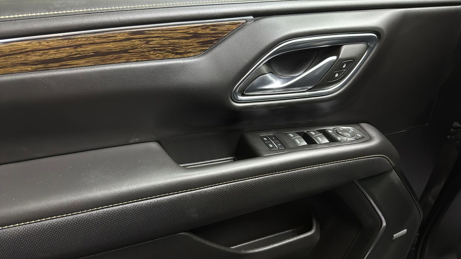 Used Car 2023 Chevrolet Suburban  Premier For Sale Under $50,000 In Austin, Texas