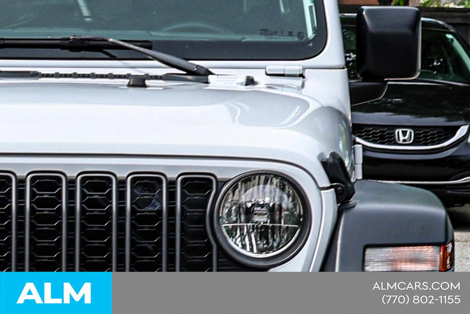 Used 2025 White Jeep Sport S image 15
