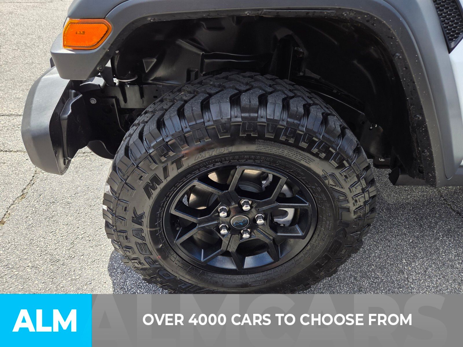 View vehicle photo 3