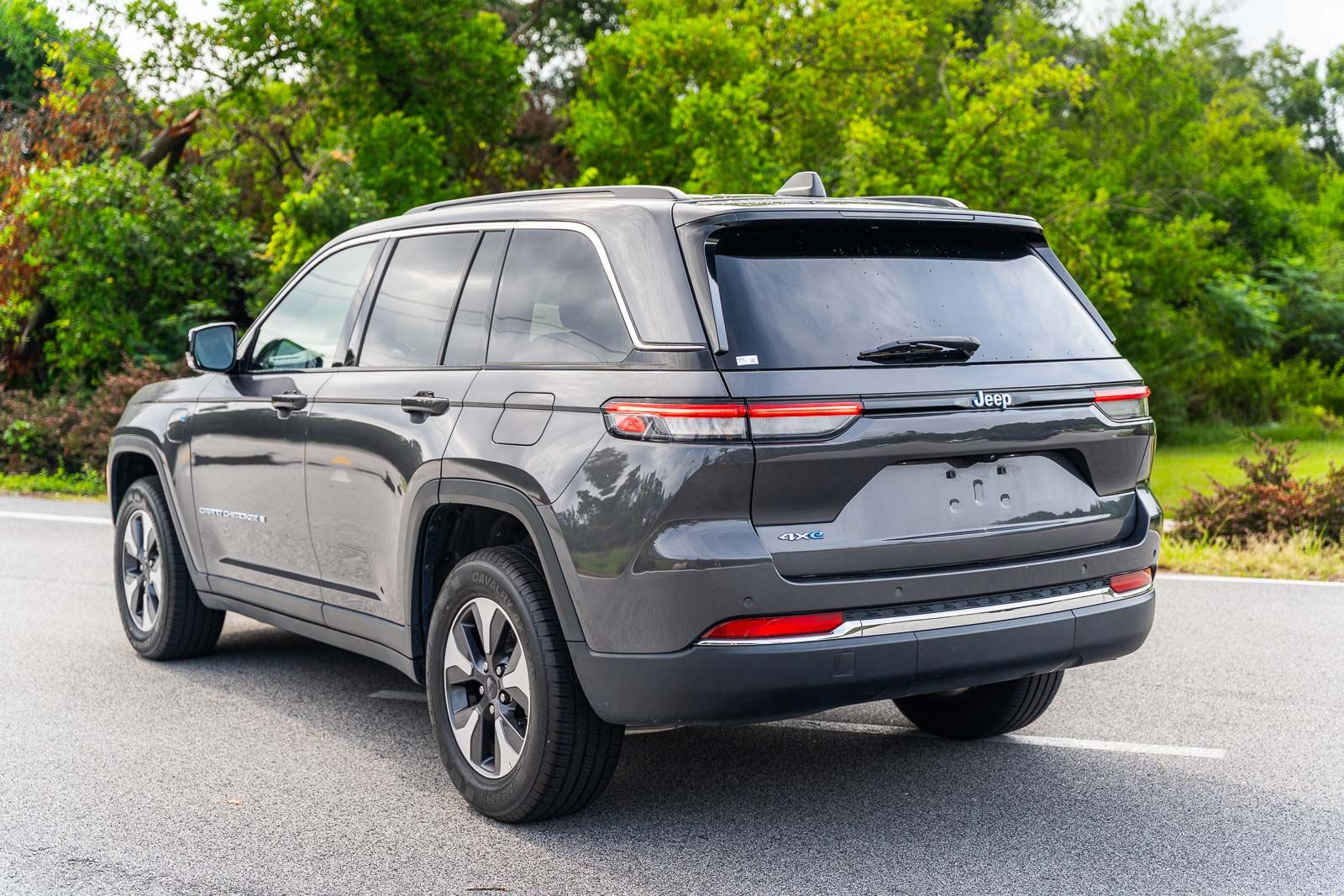 Used 2024 Jeep Grand Cherokee SUV