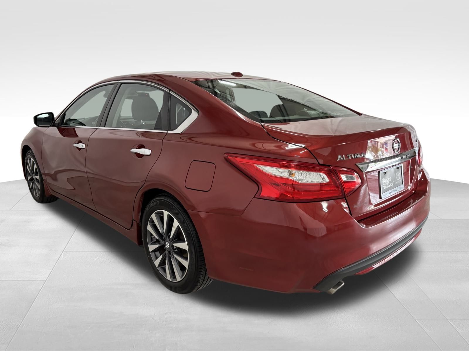 Used Car 2016 Nissan Altima  2.5 Sv For Sale Under $12,000 In Austin, Texas