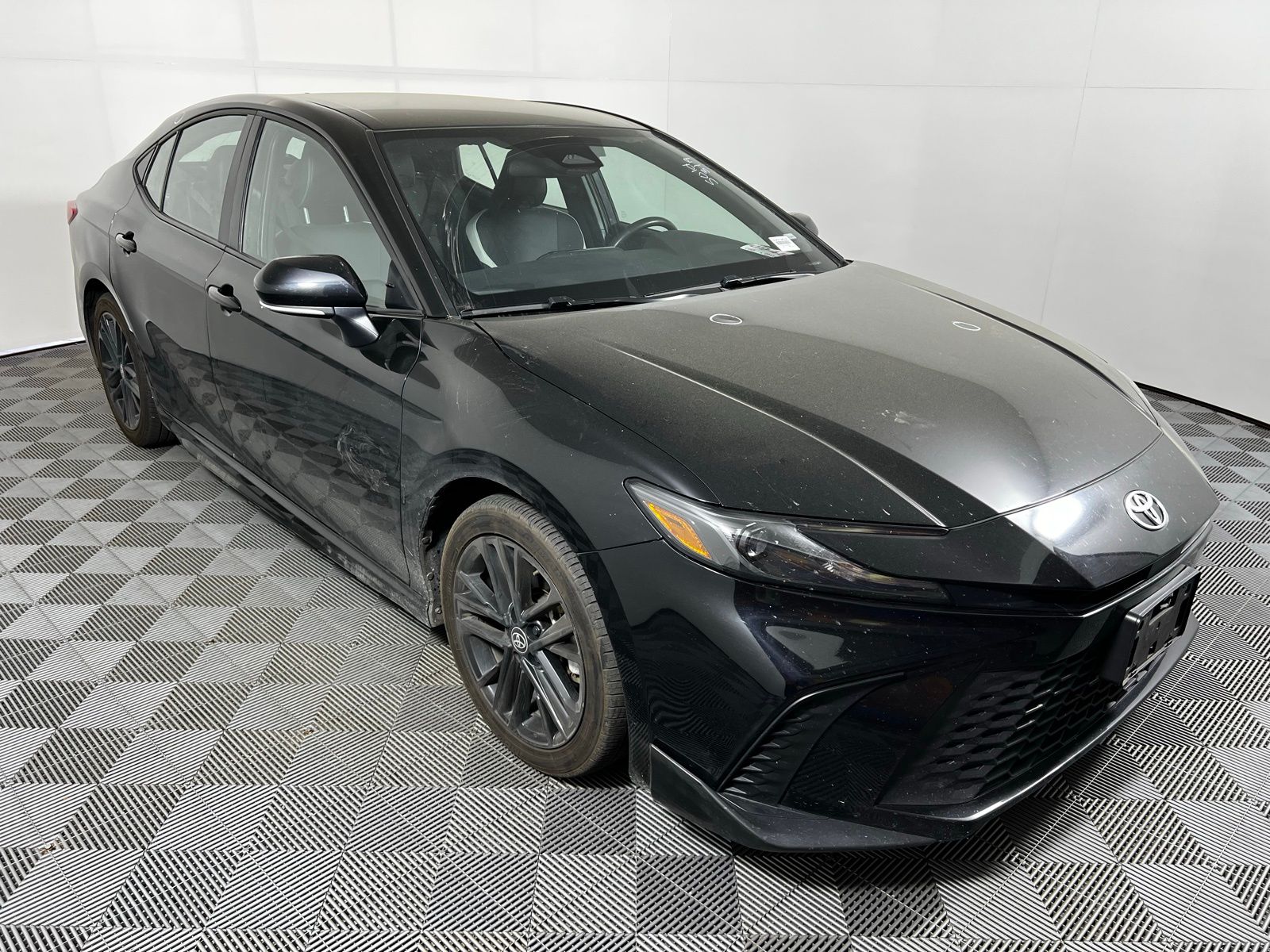 Thumbnail: 2025 Toyota Camry - 3