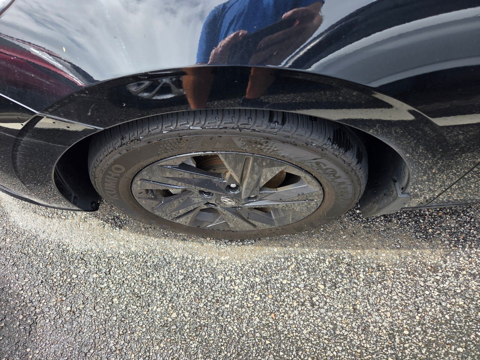 Used 2023 Black Hyundai SEL image 4