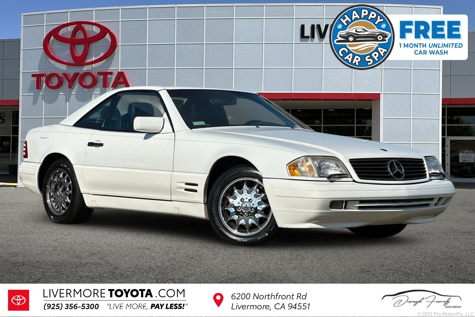 Polar White 1997 Mercedes-Benz SL-Class Convertible Rear-Wheel Drive 5-Speed Automatic