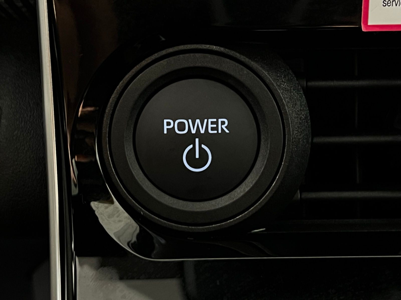 Thumbnail: 2024 Toyota bZ4X - 21