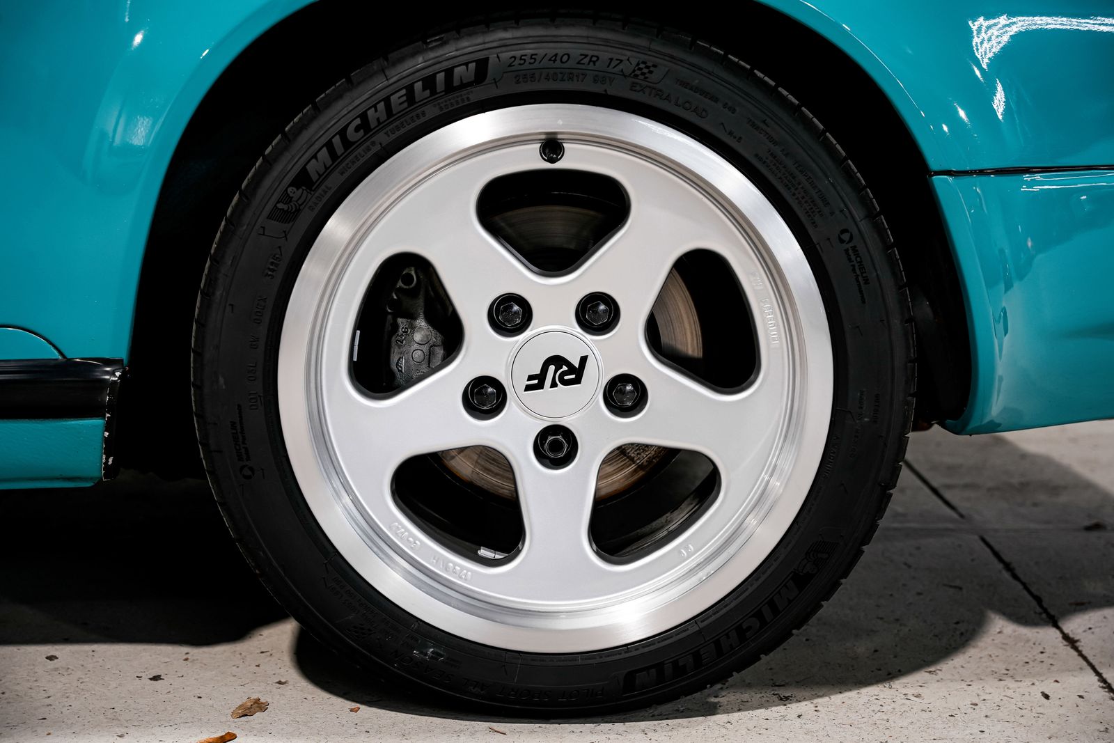 1988 Porsche 911 Carrera — photo 58