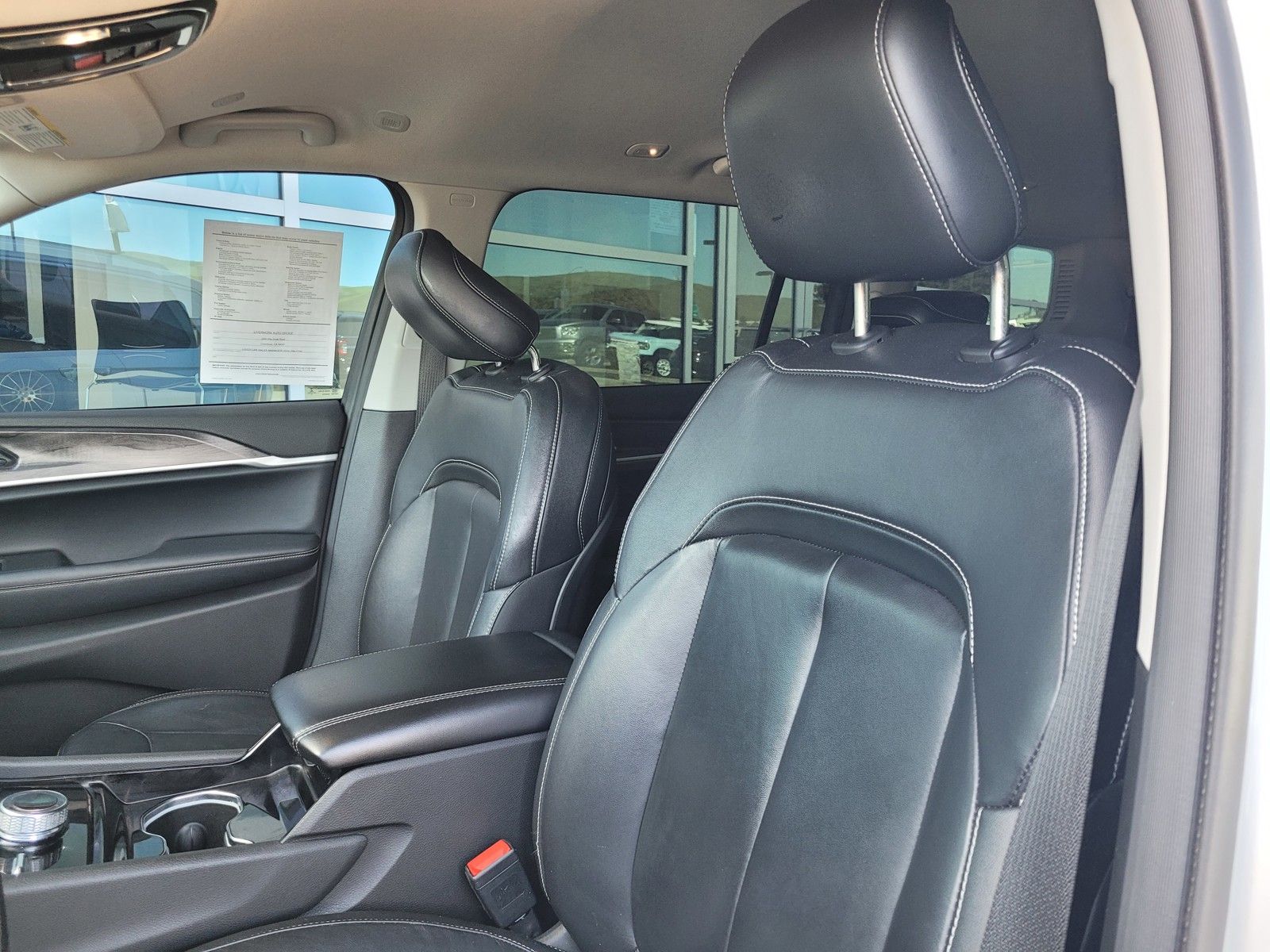 Used 2021 White Jeep Limited image 22