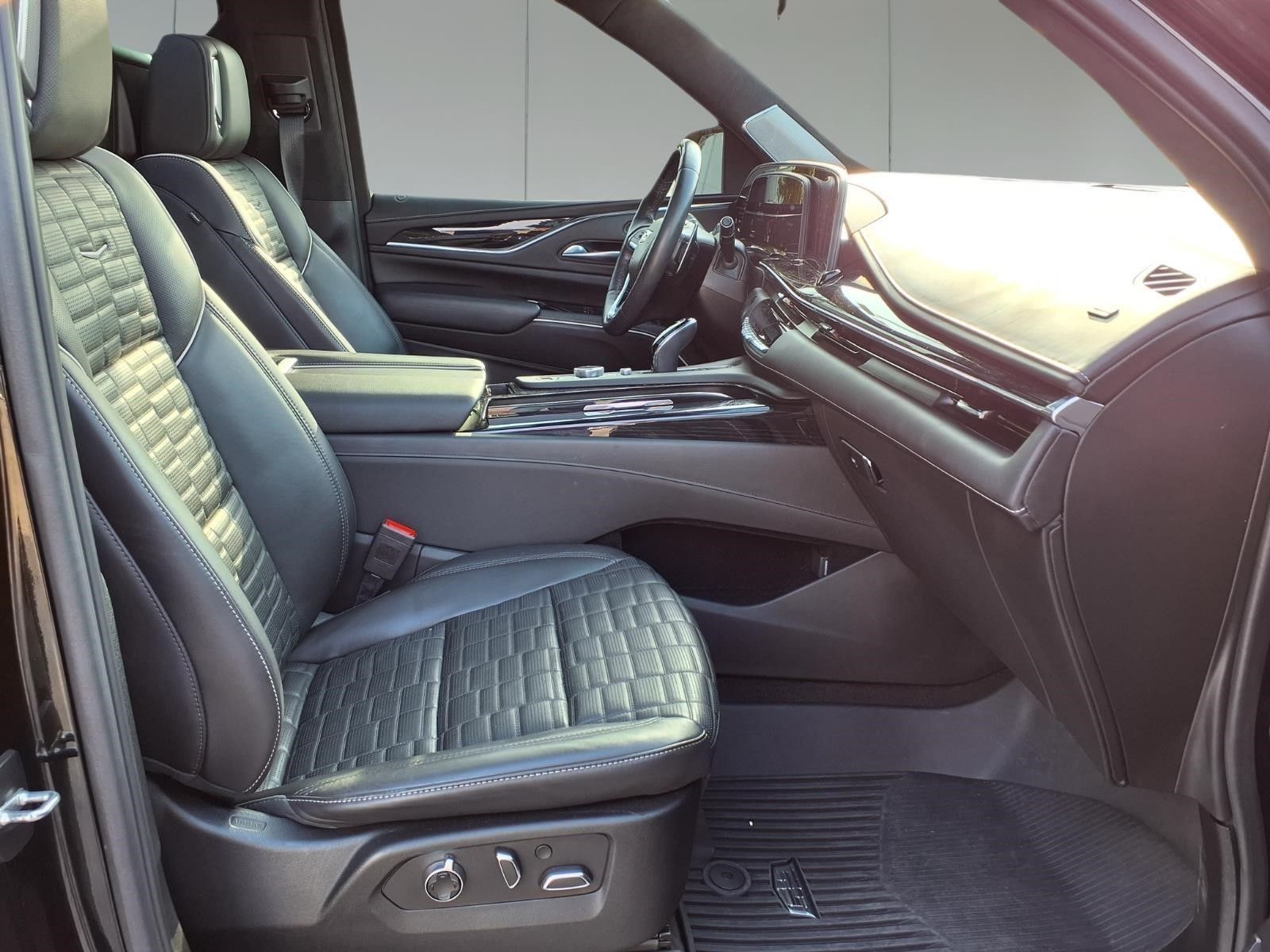 2023 Cadillac Escalade ESV V-Series Black at Bayway Cadillac Southwest