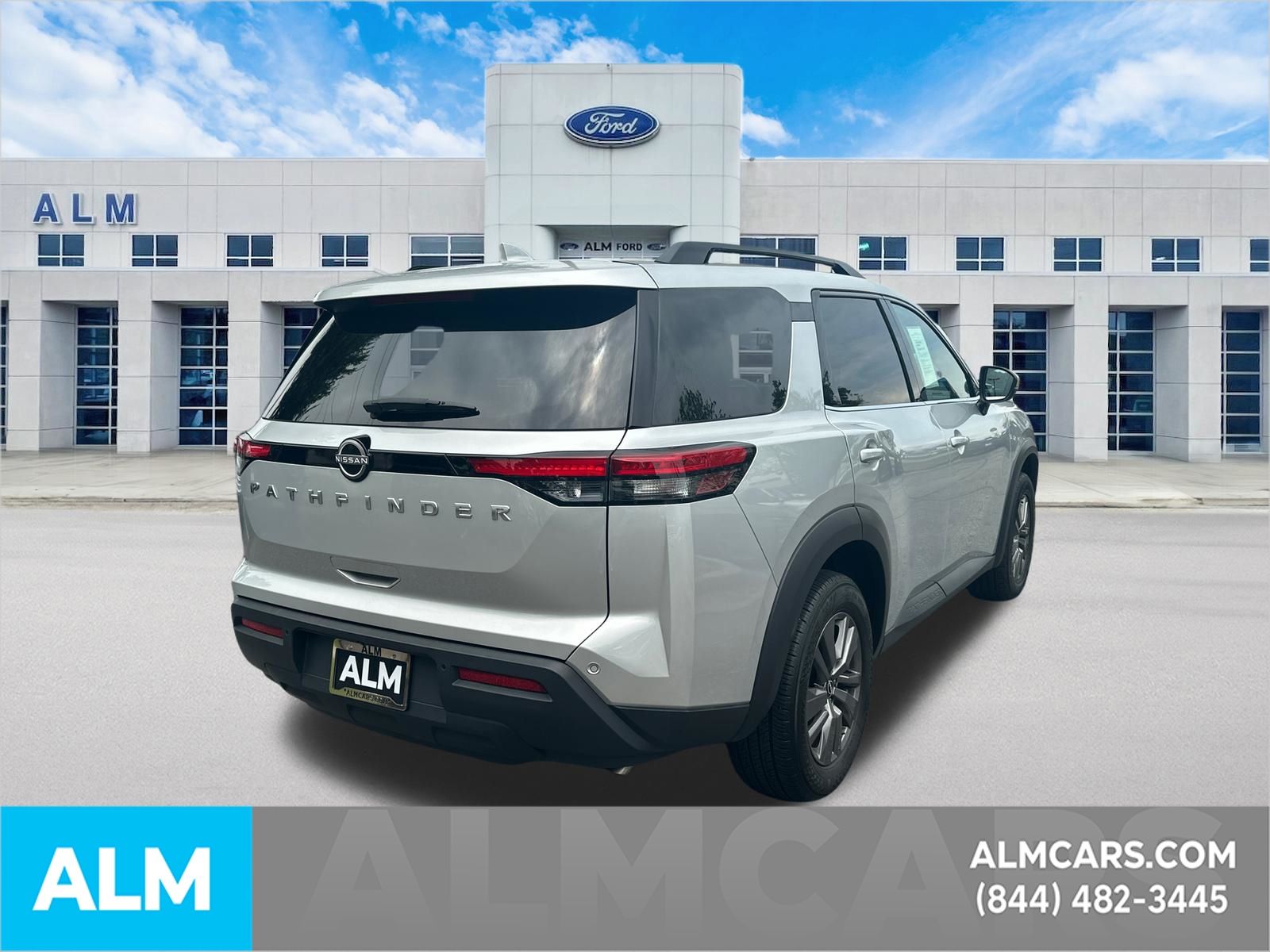 Used 2025 Silver Nissan SV image 5