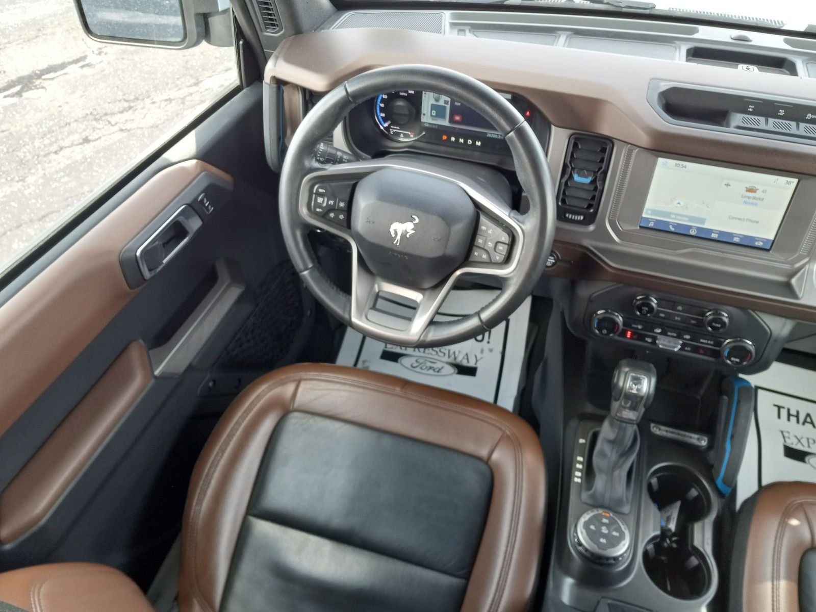 2023 Ford Bronco image 12