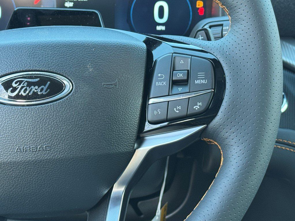 New 2026 Carbonized Gray Metallic Ford Tremor image 26