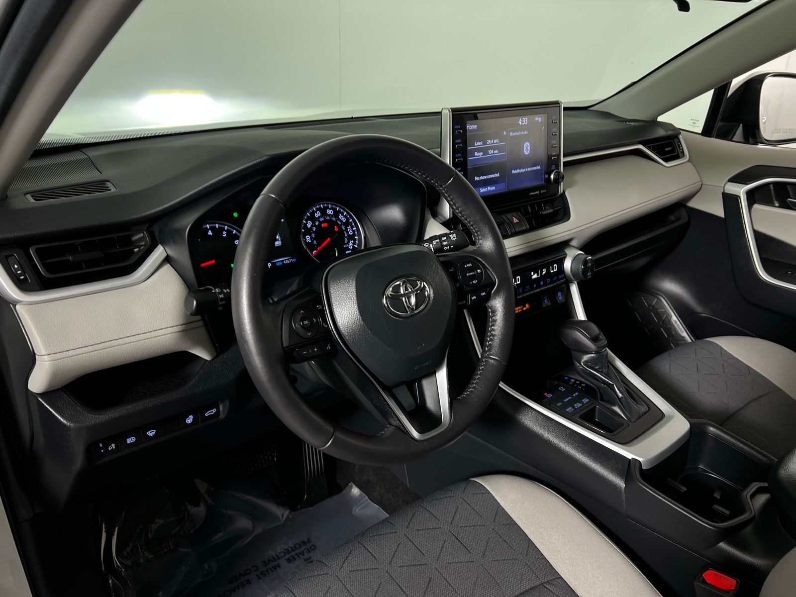 Thumbnail: 2022 Toyota RAV4 - 12