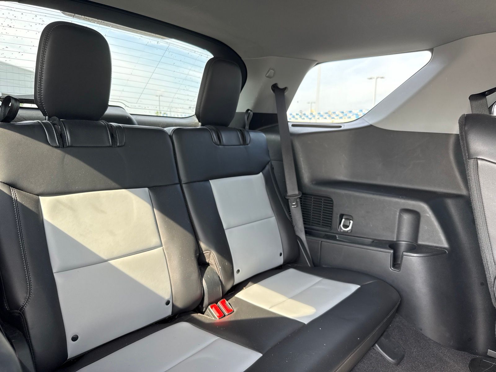 2023 Ford Explorer image 18
