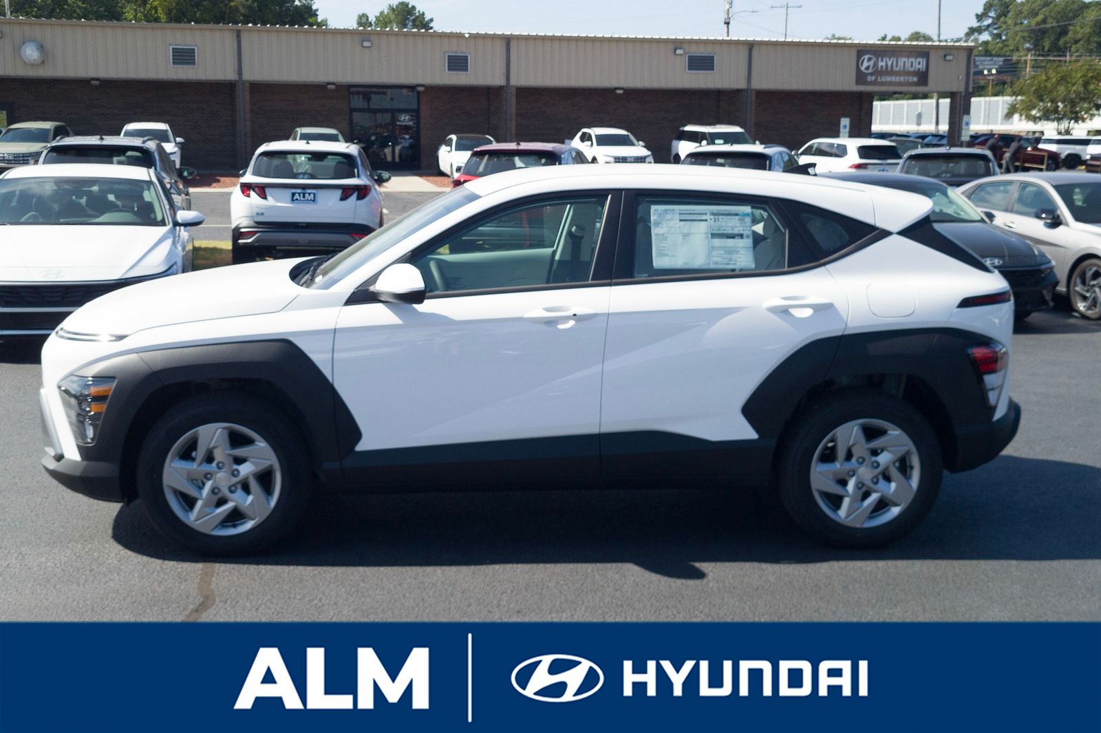 2026 Hyundai Kona SE photo 8