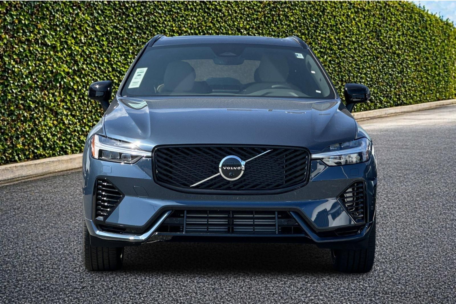New 2026 Blue Volvo T8 Plus image 9