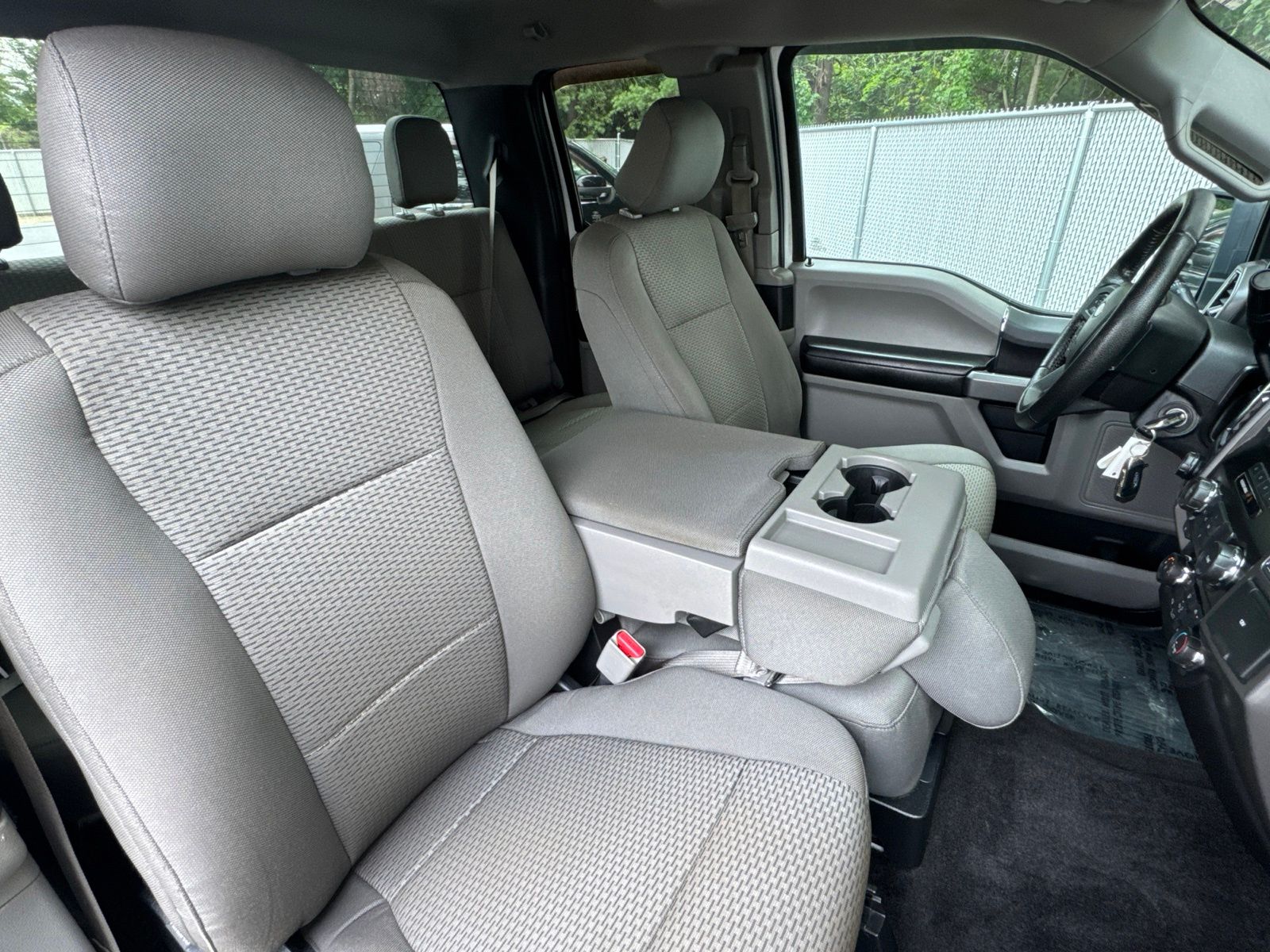 Used 2015 Oxford White Ford XLT image 49