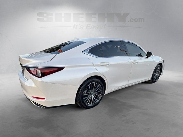 Used 2023 White Lexus 350 image 11