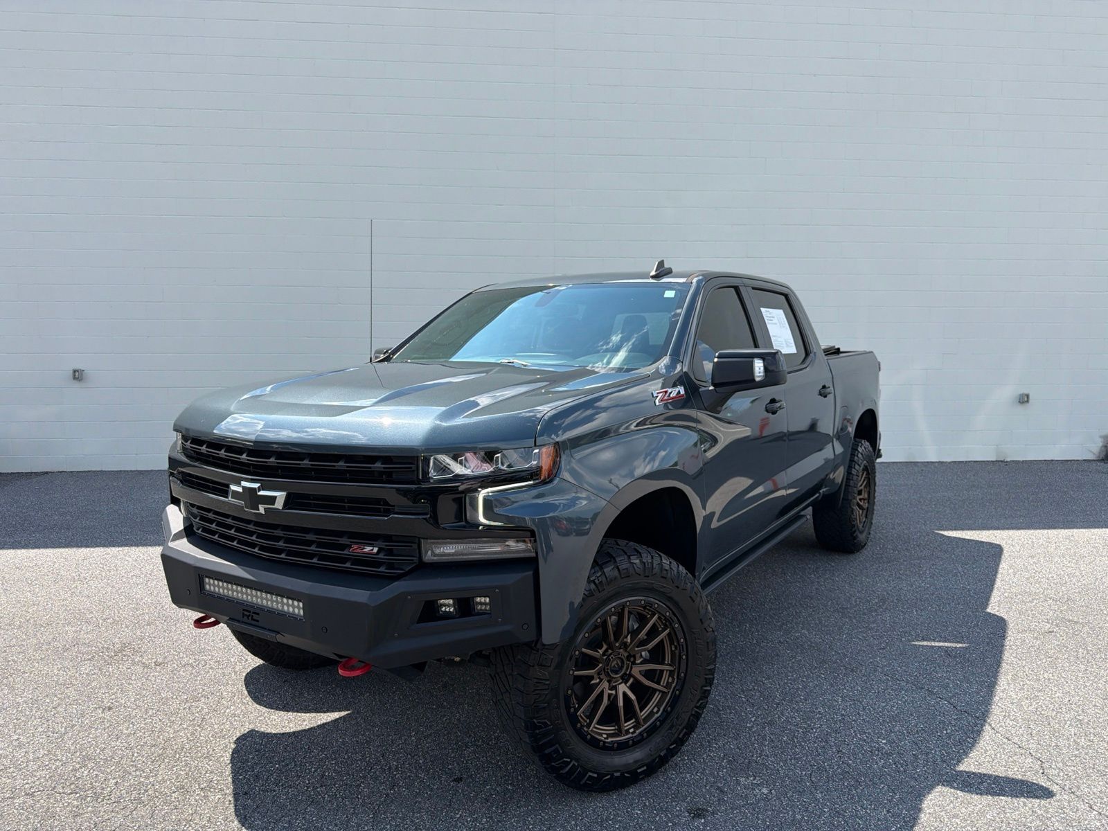 Shadow Gray Metallic 2021 Chevrolet Silverado 1500 LT Trail Boss Crew Cab 4WD Pickup Truck Four-Wheel Drive Automatic
