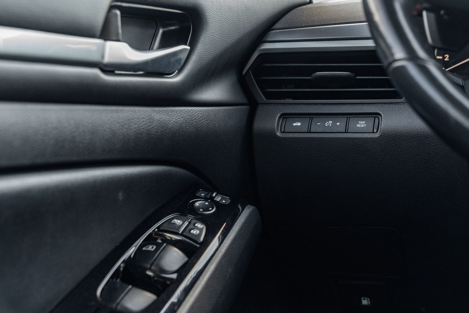 Used 2024 Nissan Altima Sedan