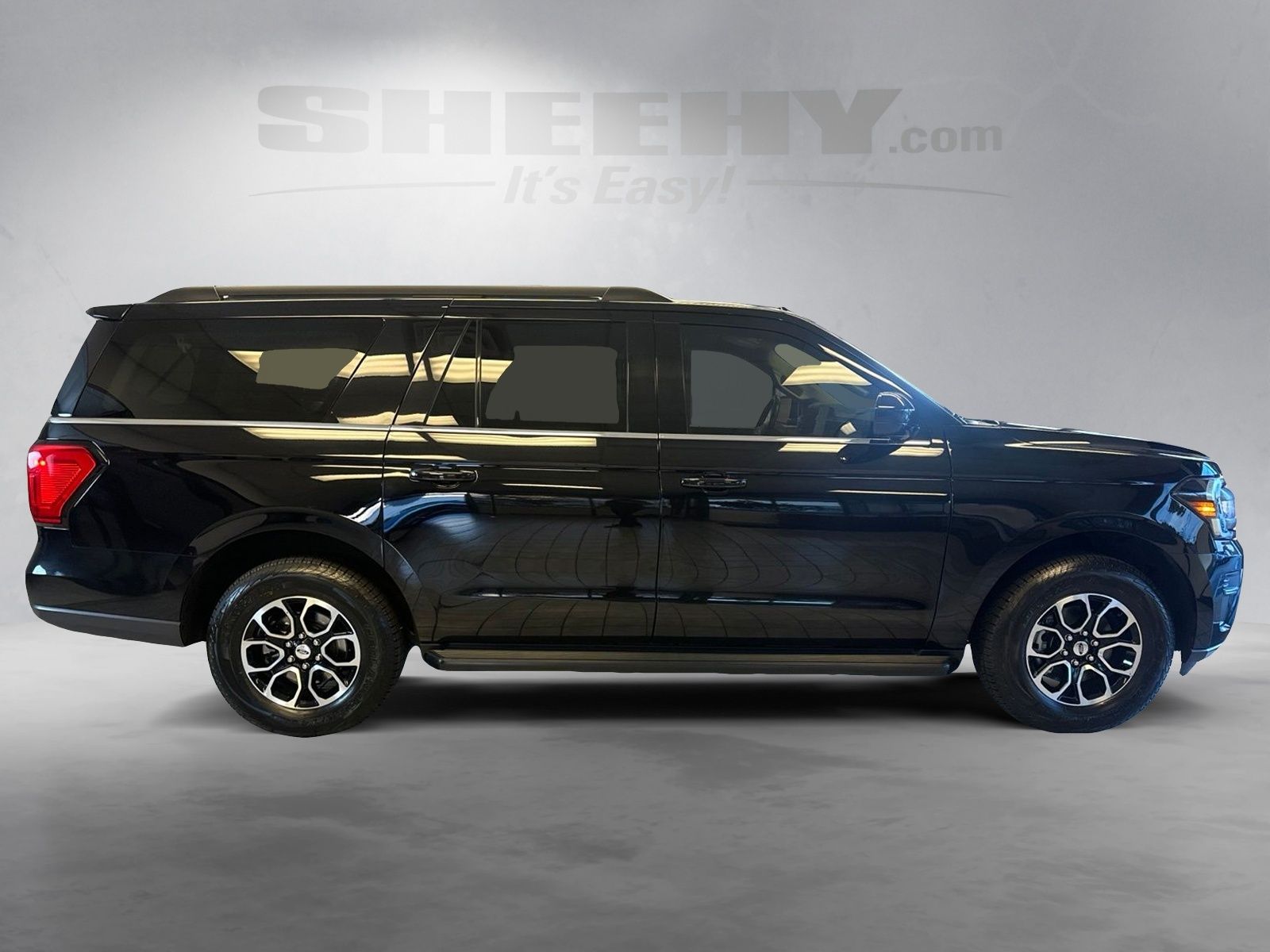 Certified Used 2023 Agate Black Metallic Ford XLT image 10