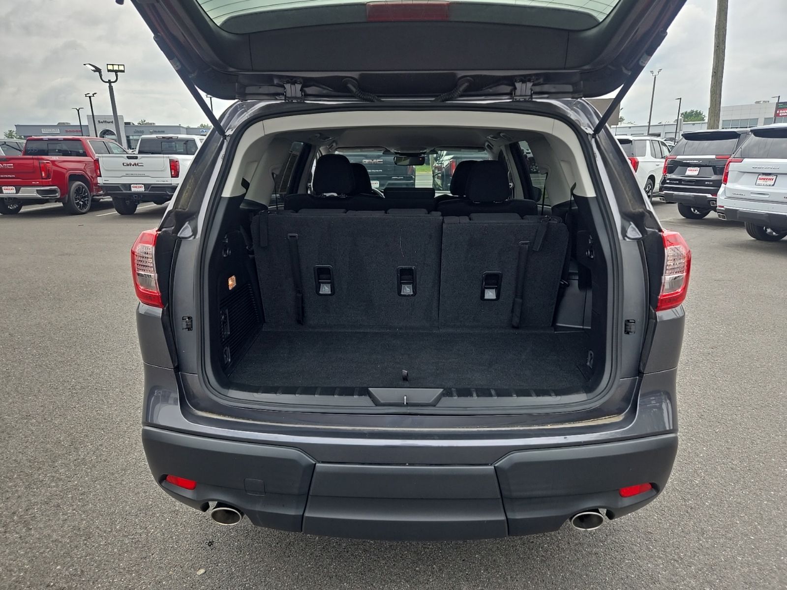 Used 2023 Gray Subaru Premium image 11