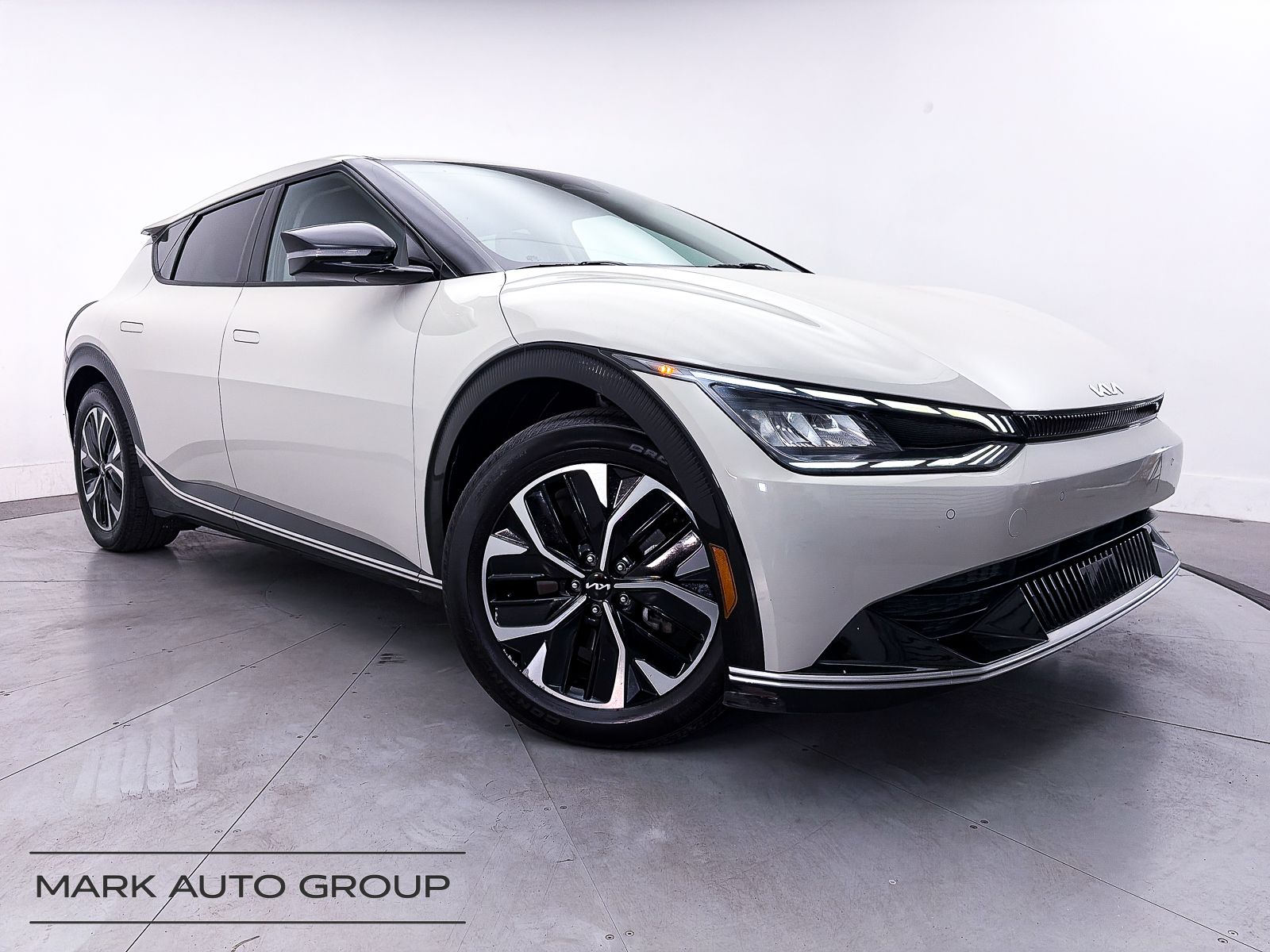 Used 2023 Kia EV6 Wind with VIN KNDC34LA4P5105380 for sale in Scottsdale, AZ