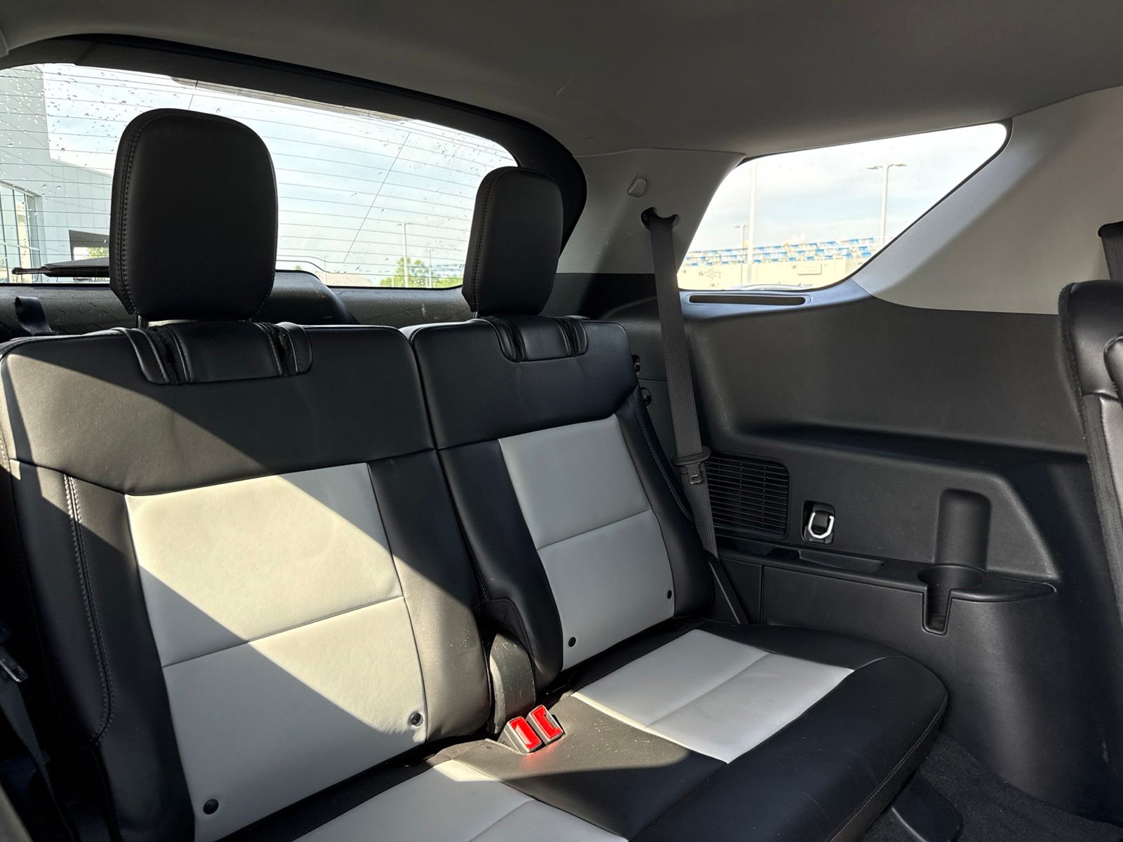 2023 Ford Explorer image 18