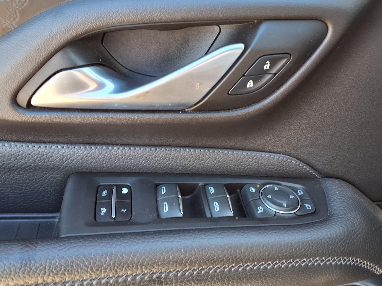 2022 GMC Yukon Denali Black at DeMontrond Auto Country
