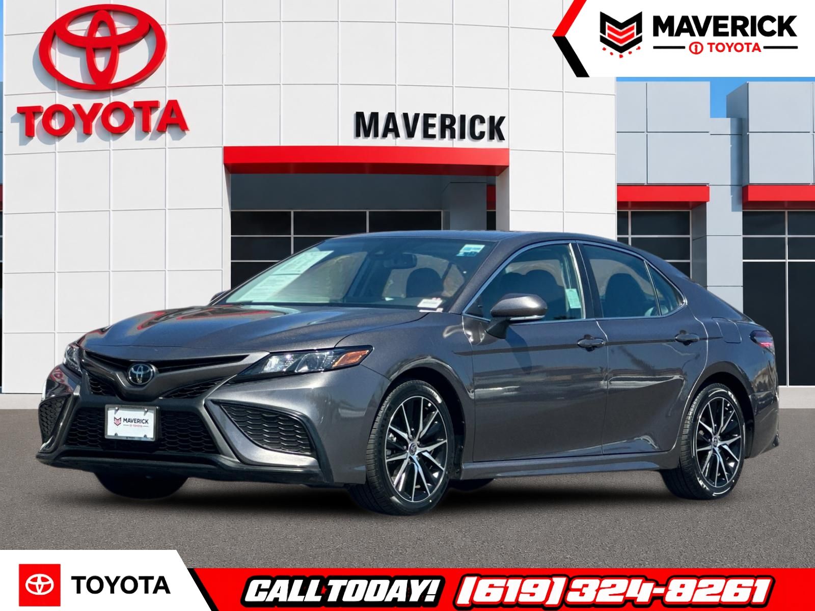 2023 Toyota Camry Gris (Predawn Gray Mica) Sedán Tracción delantera 8 velocidades Automática