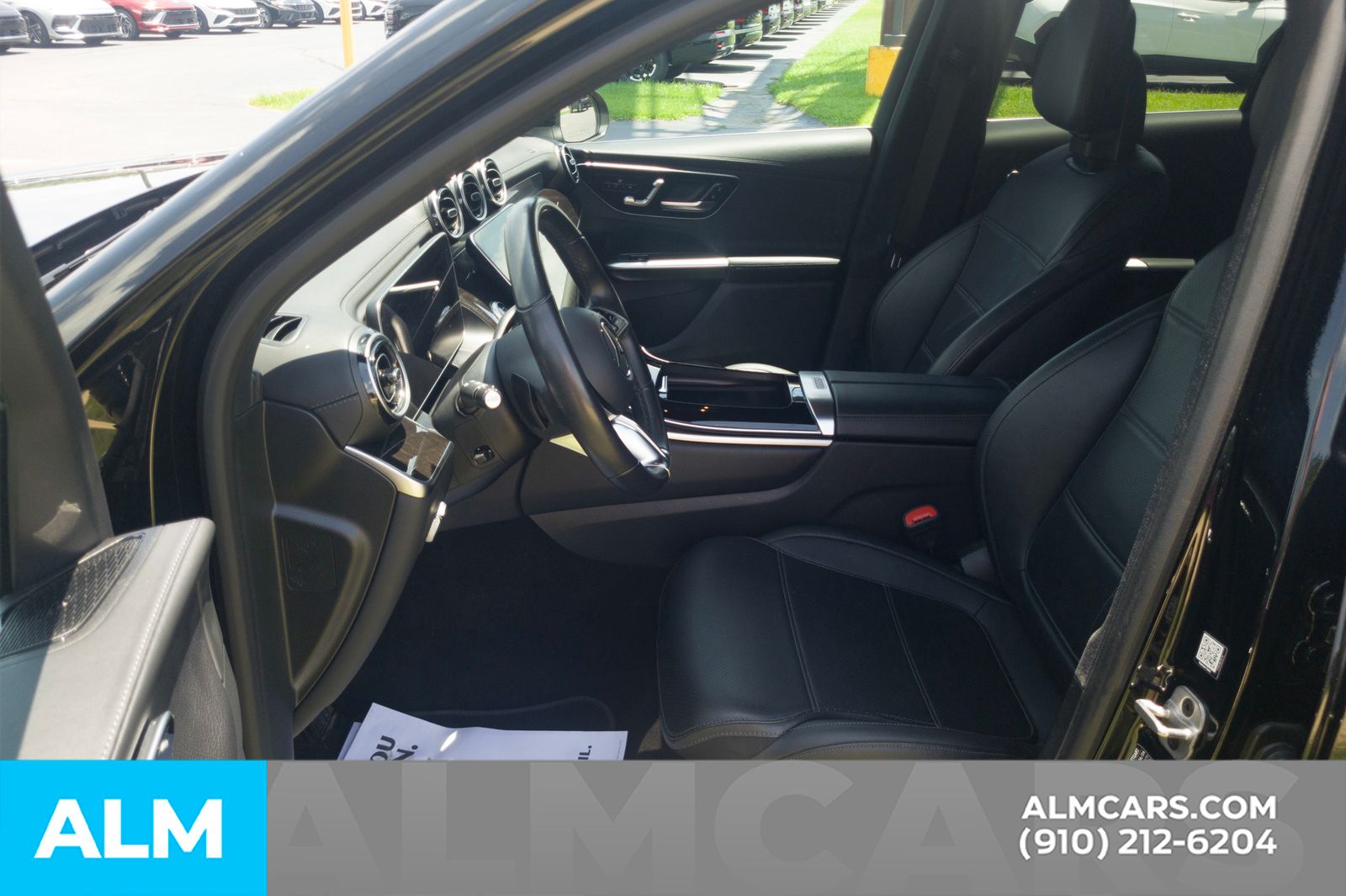Used 2024 Black Mercedes-Benz GLC 300 image 17