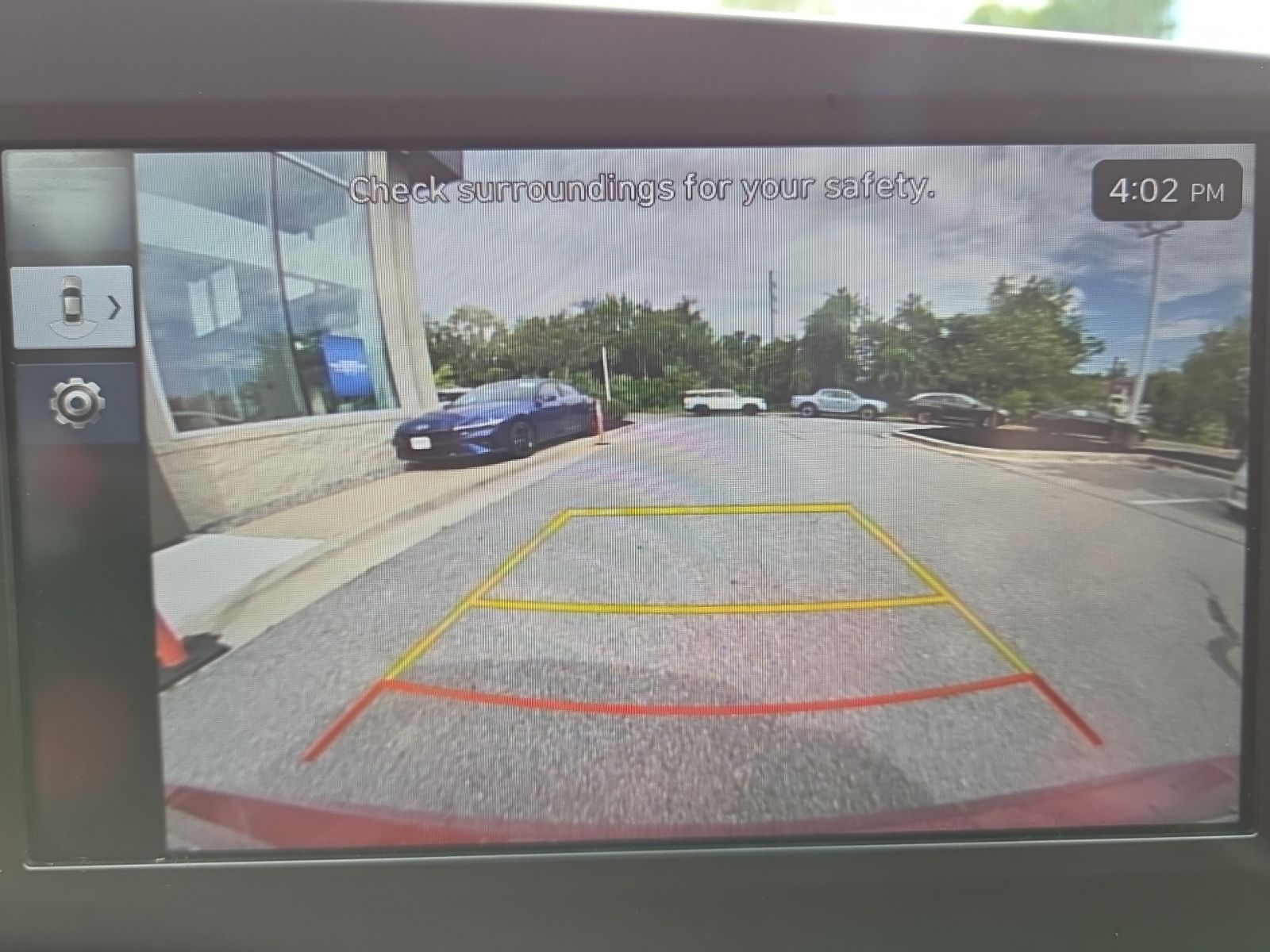 Used 2025 Red Hyundai SE image 13