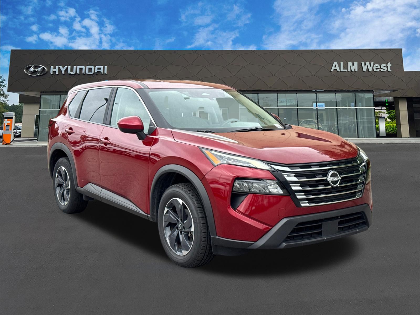 Used 2025 Red Nissan SV image 3