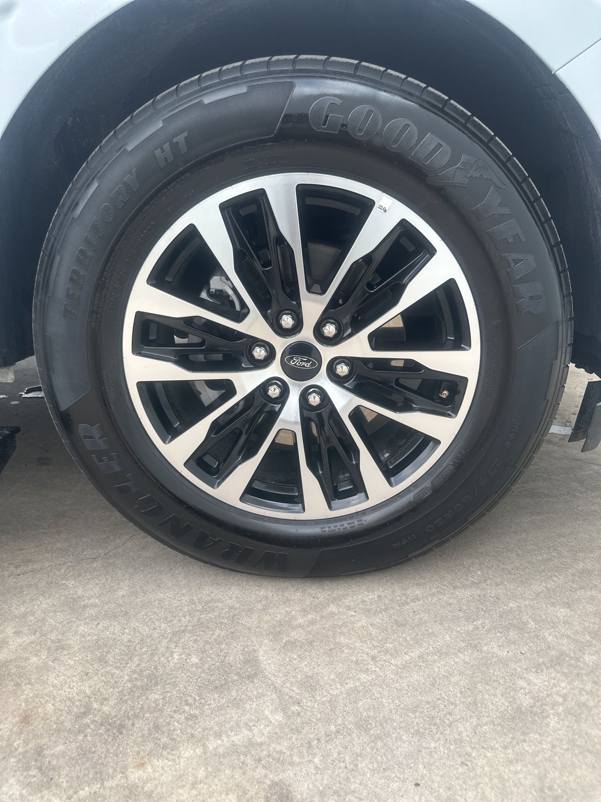 Used Car 2025 Ford Expedition  Platinum For Sale Under $70,000 In Austin, Texas