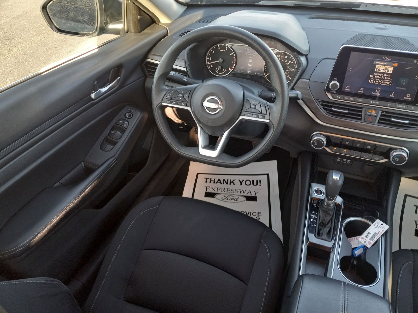 2024 Nissan Altima image 13