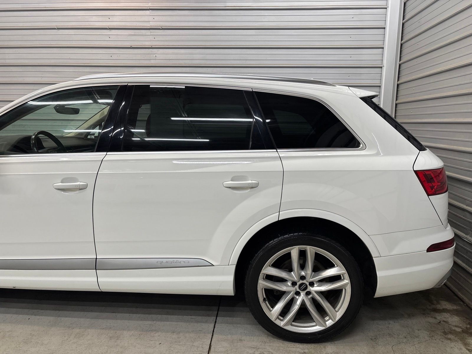 Photo 5 of 2017 Audi Q7 3.0T Prestige