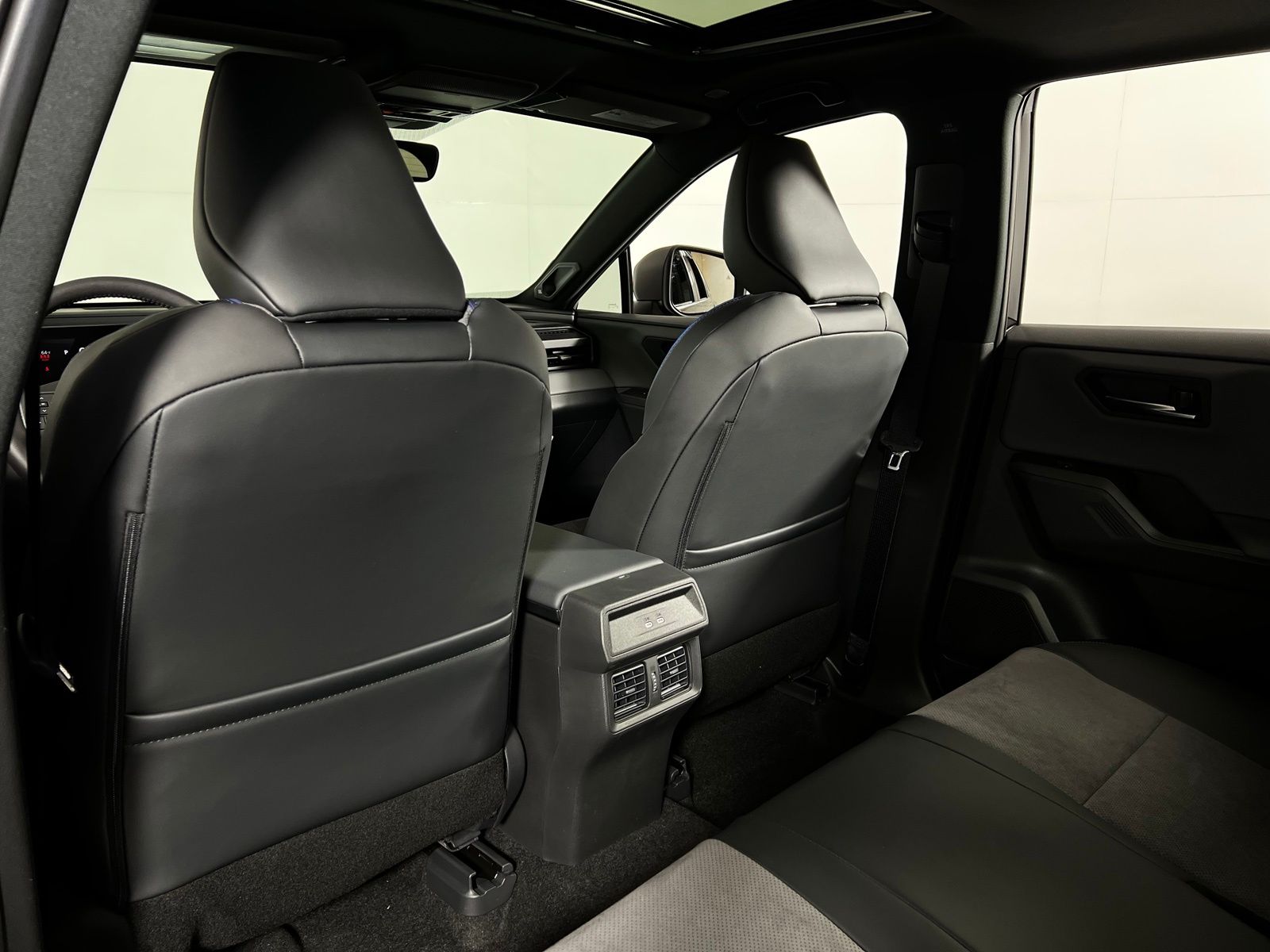 Thumbnail: 2026 Toyota RAV4 - 21