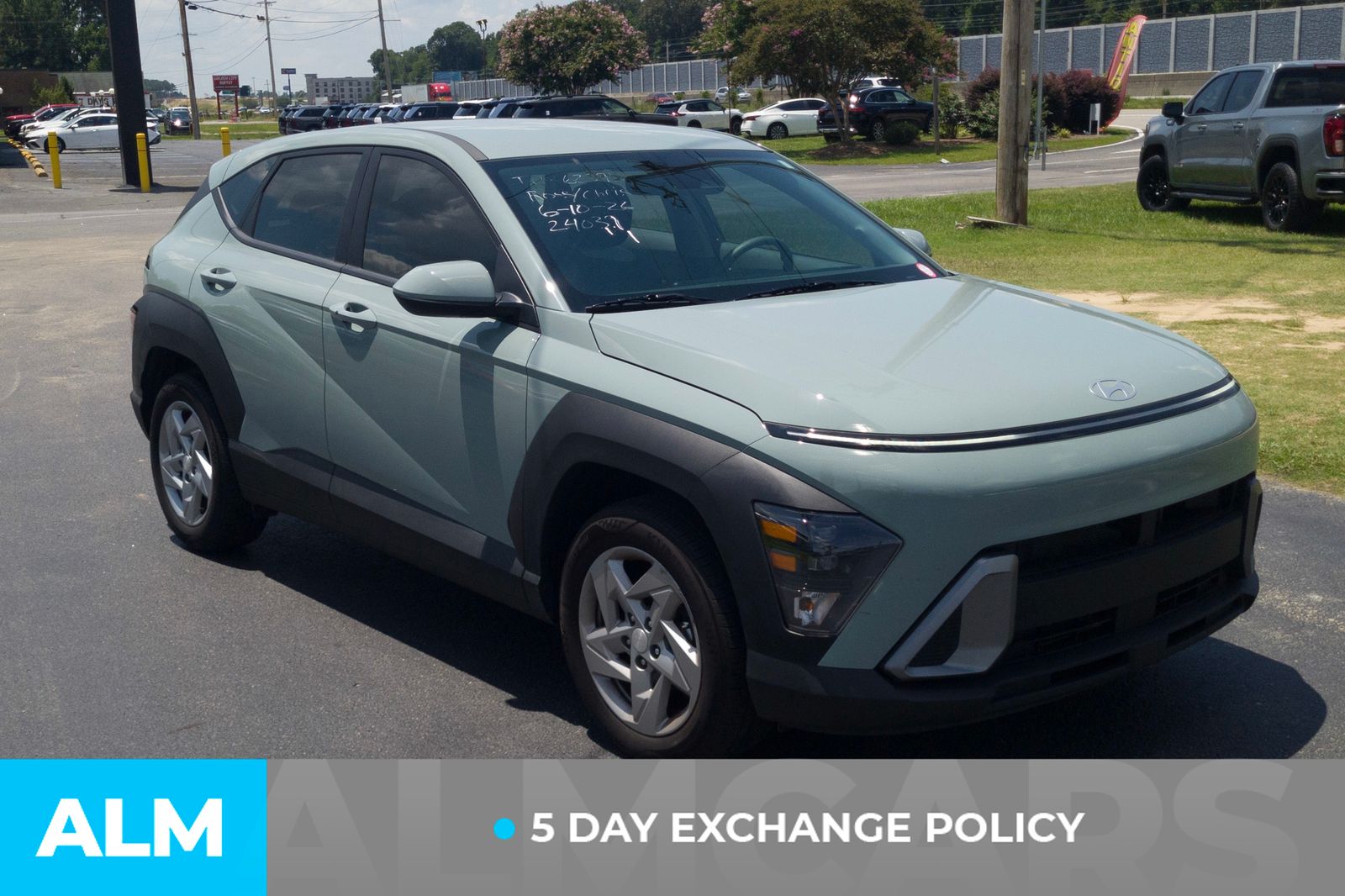 Used 2026 Green Hyundai SE image 3