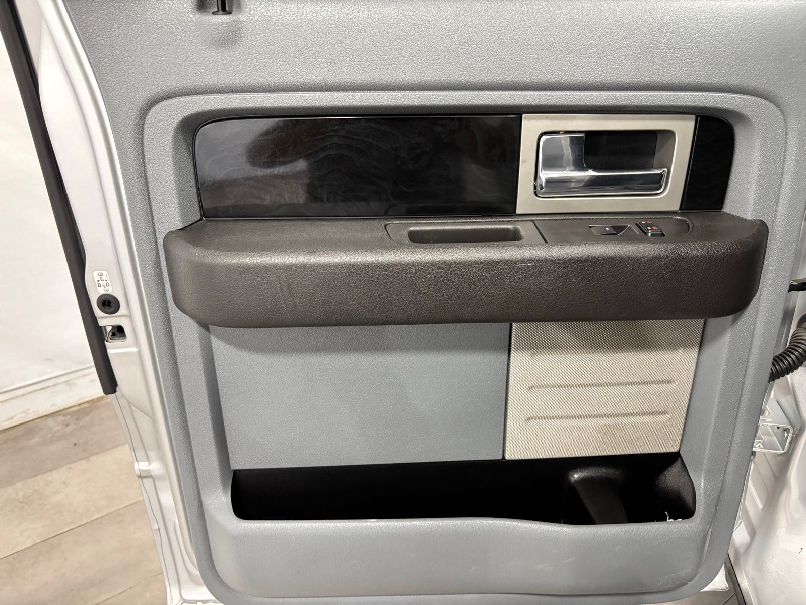 Used Car 2011 Ford F-150  Platinum For Sale Under $20,000 In Austin, Texas