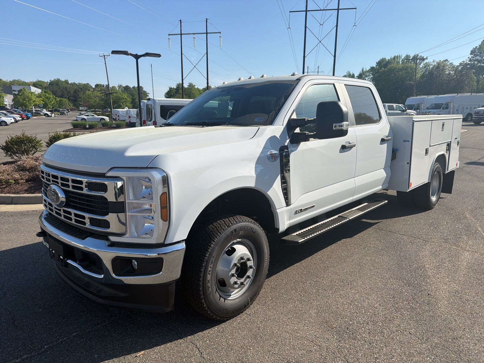2026 Ford F-350 XL 4x4 Crew Cab 179-In DRW's photo