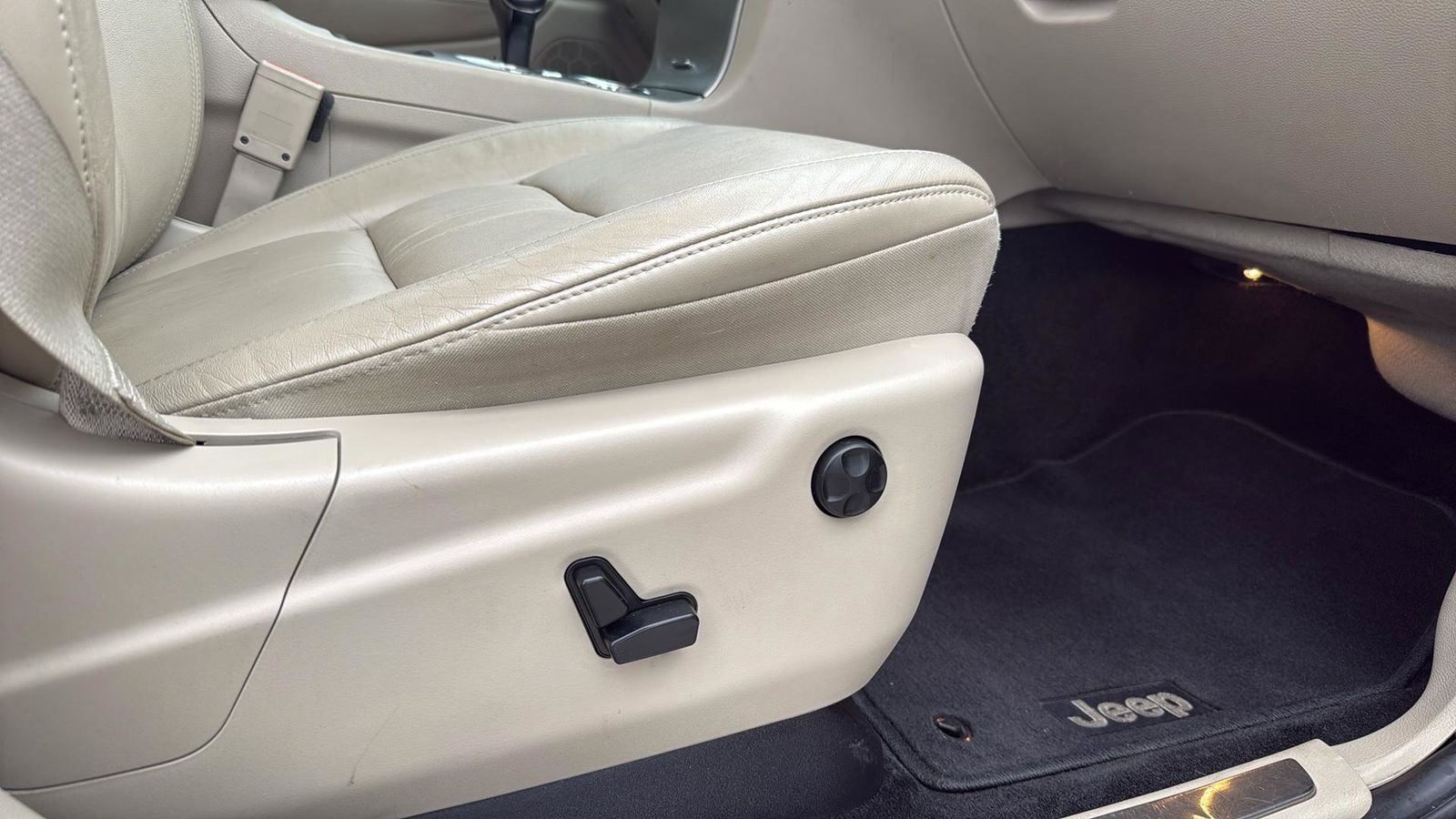 Used Car 2014 Jeep Grand Cherokee  Limited For Sale Under $15,000 In Austin, Texas