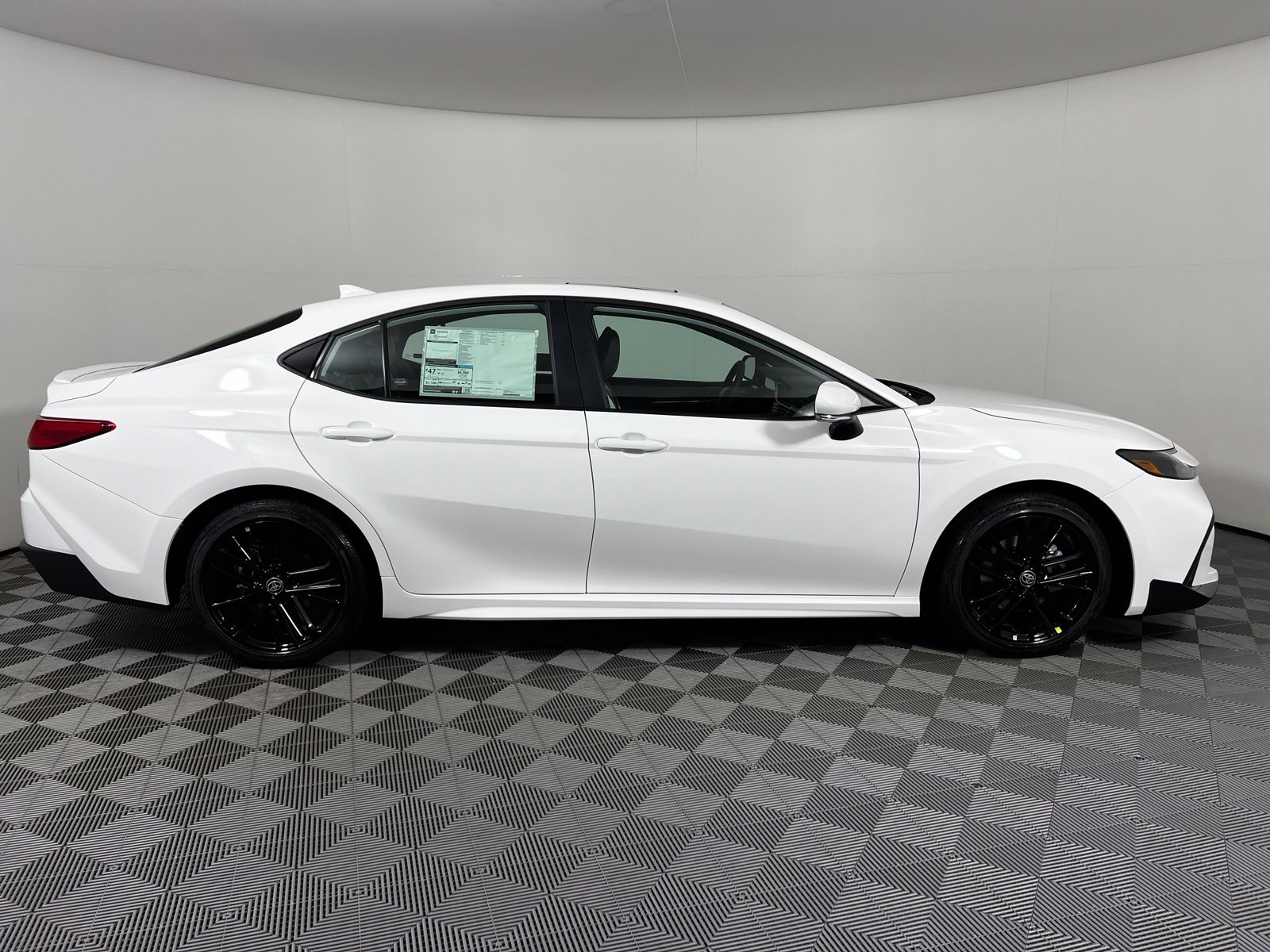 Thumbnail: 2026 Toyota Camry - 4