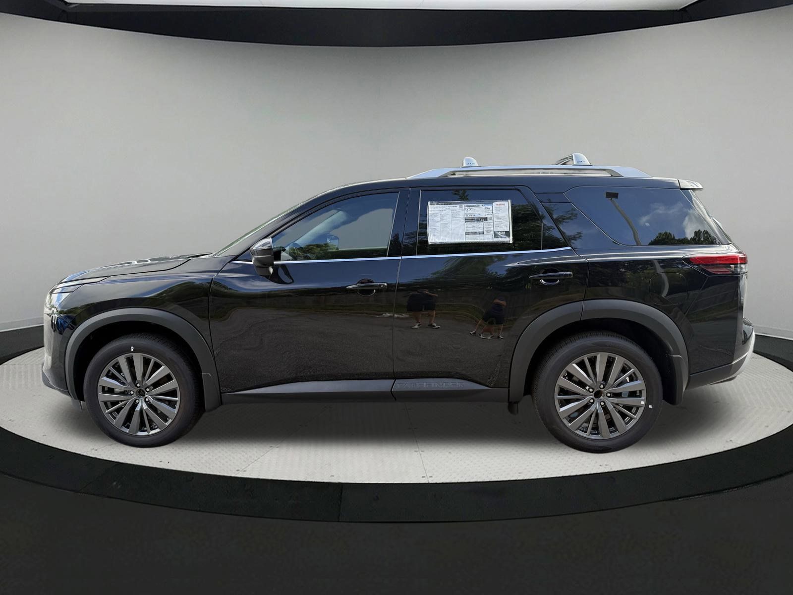2025 Nissan Pathfinder SL photo 28