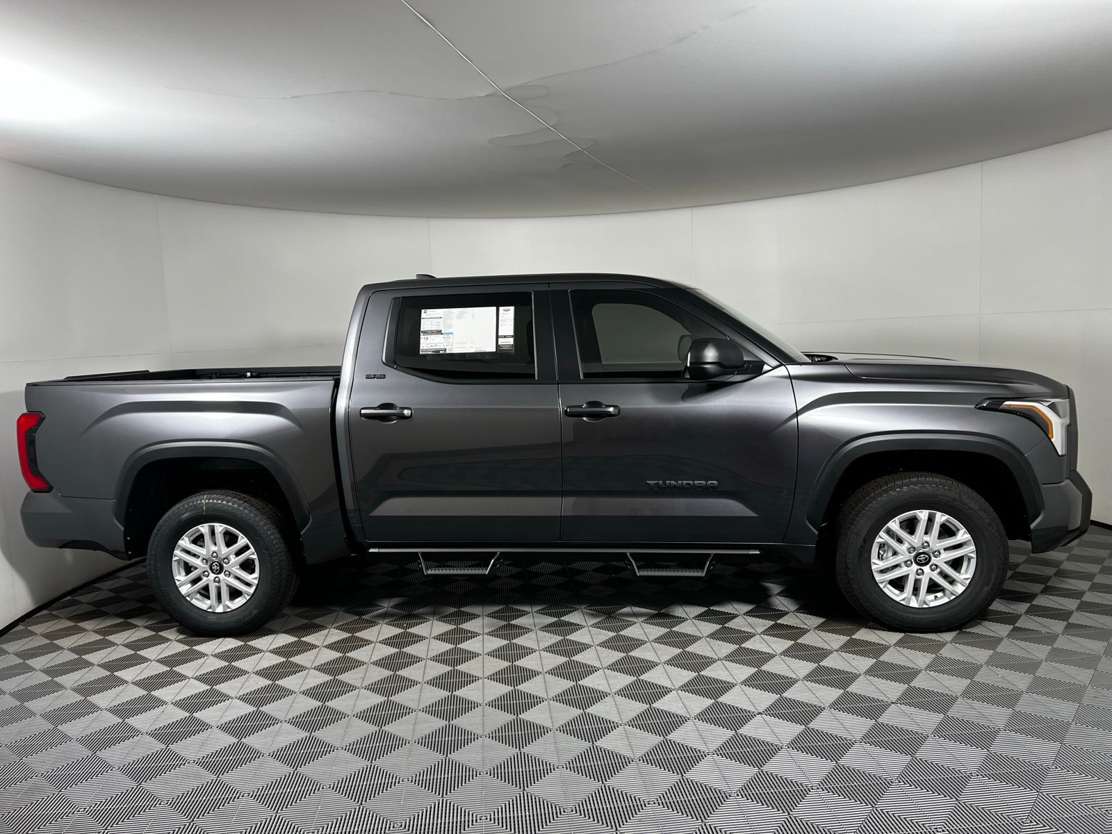 2025 Toyota Tundra SR5 4