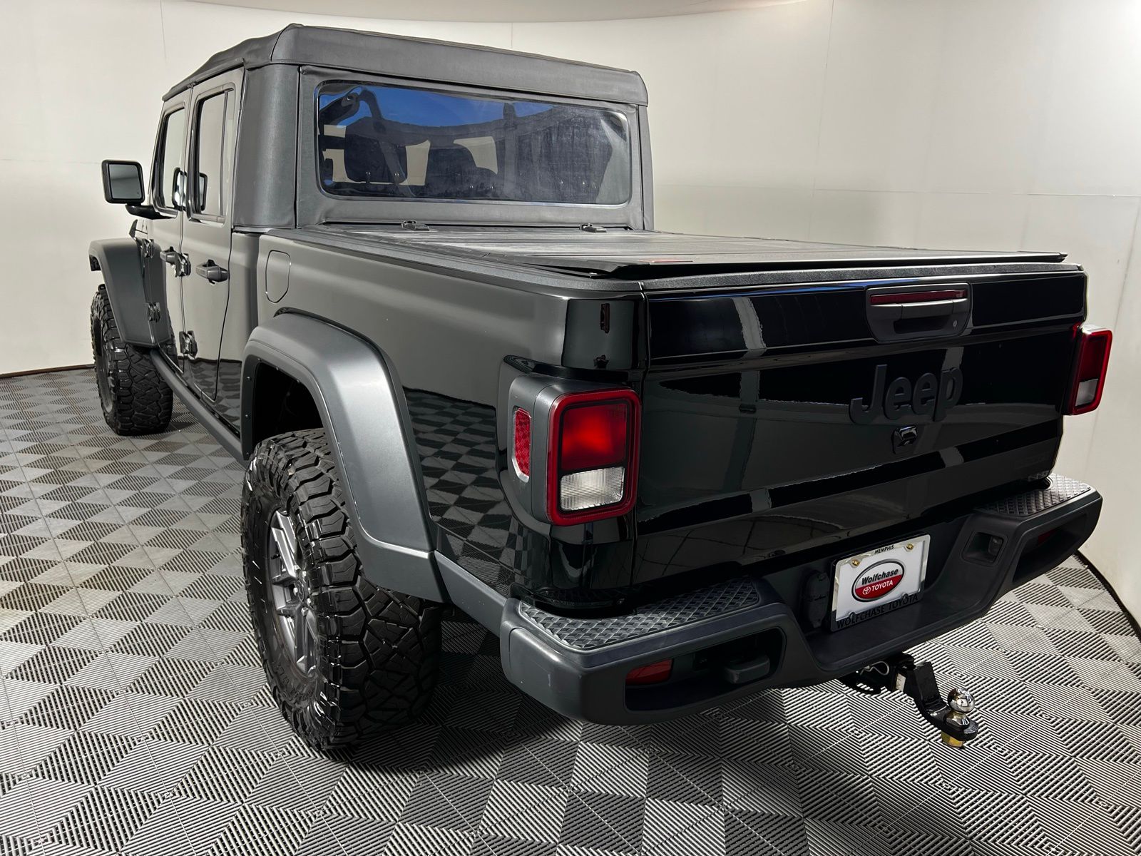 Thumbnail: 2020 Jeep Gladiator - 7