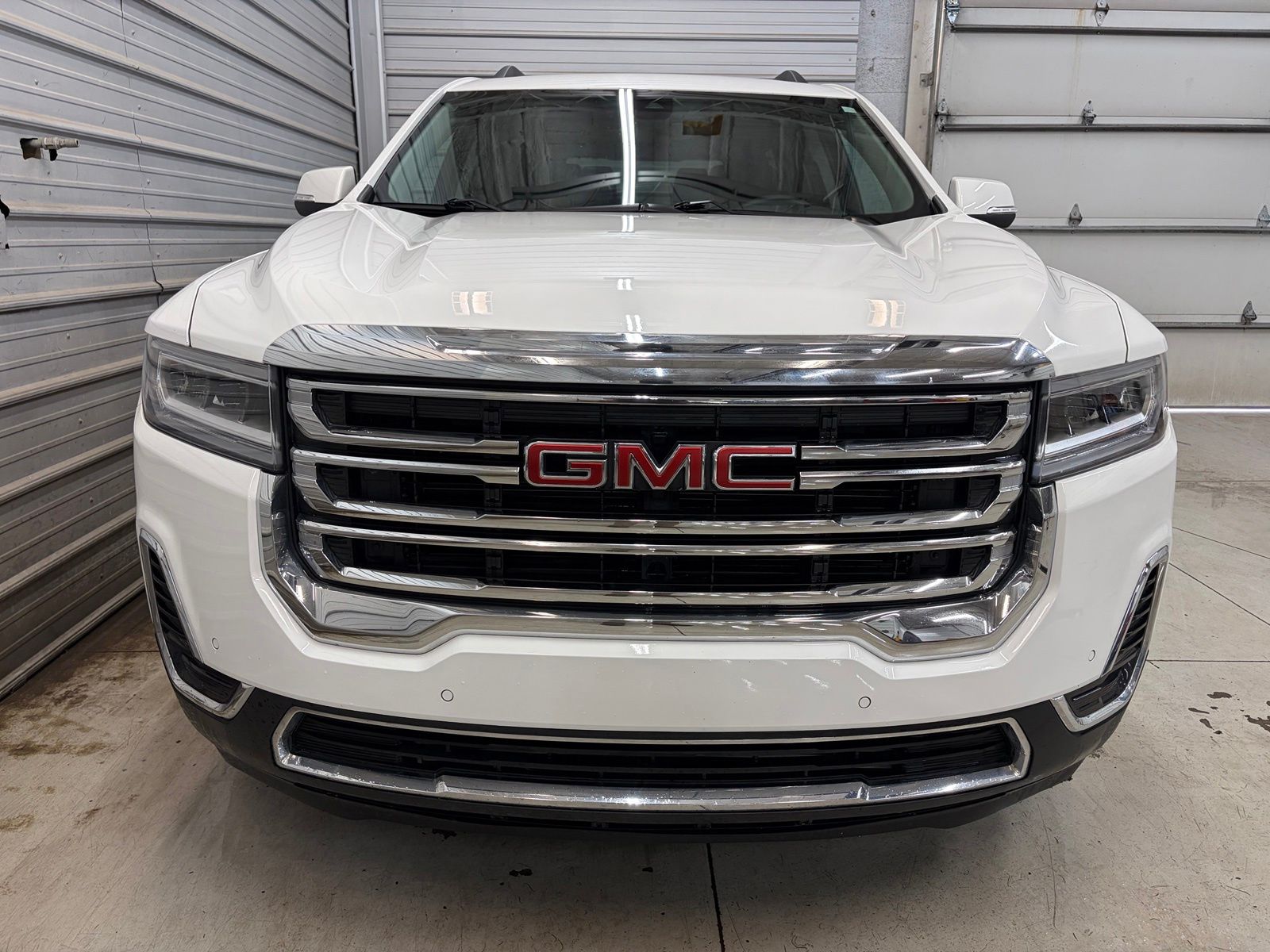 Photo 2 of 2021 GMC Acadia SLE