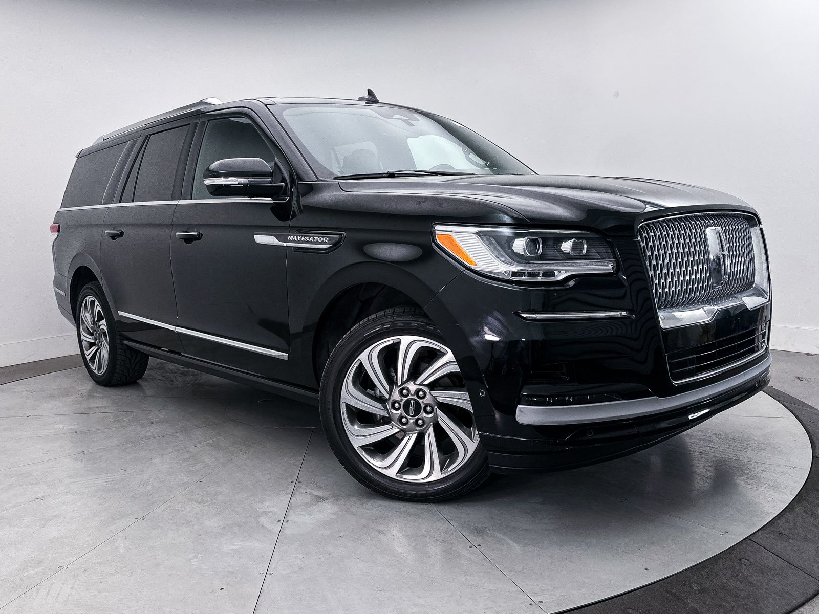 2022 Lincoln Navigator L Reserve
